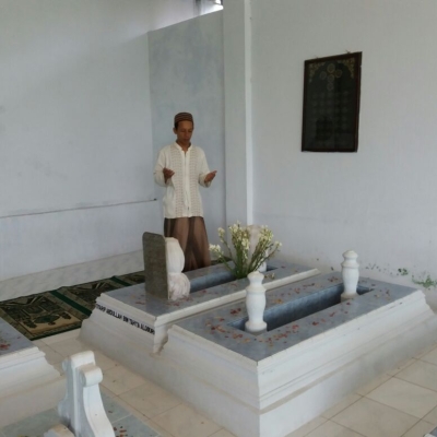 Komplek Makam Syarif Tue Loloan (Syarif Abdullah Bin Yahya Al Qadri) 