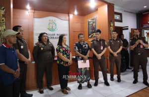 Tersangka Penadah Motor Curian, Mendapatkan SKP2 Restorative Justice di Kejari Jembrana