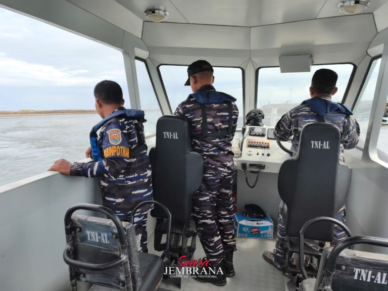 Komandan Posal Pengambengan Himbau Warga Pesisir Dampak Tenggelamnya KMP Tunu Pratama Jaya