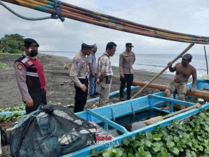 Pasca Tenggelamnya KMP Tunu Pratama Jaya, Polsek Melaya Patroli dan Manfaat Call 110