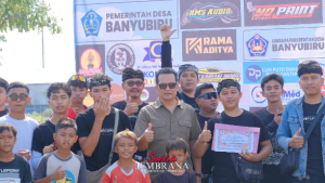 Meriah! Banyubiru Traditional Kite Festival 2 Resmi Dibuka, Ratusan Layang-layang Hiasi Langit Pantai Pengambengan
