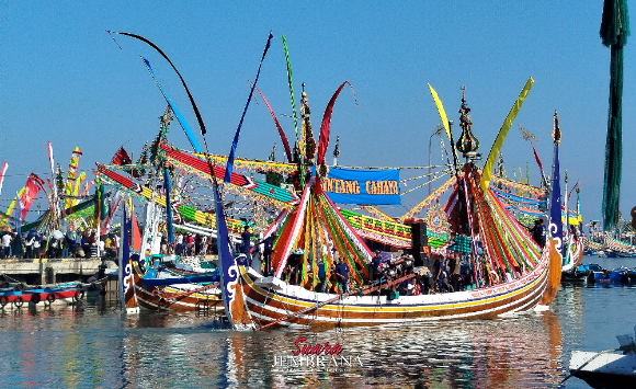 Tradisi Ritual Petik Laut di Desa Pengambengan Bertajuk Kemakmuran dan Kesejahteraan Nelayan