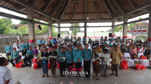 Aksi Sosial “Menyapa dan Berbagi” TP.PKK Provinsi Bali, Sasar Warga Kecamatan Mendoyo