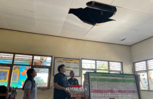 Bupati Kembang Perintahkan Perbaikan Sekolah Gunakan Anggaran BTT