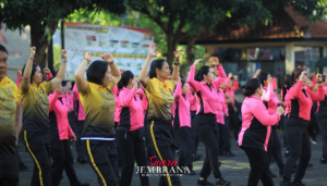 Peringati Hari Kesatuan Gerak Bhayangkari ke-73, Polres Jembrana Gelar Olahraga Bersama
