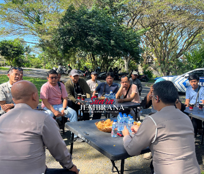 Perkuat Sinergitas Media, Satlantas Polres Jembrana Gelar “Sebatas Ngopi”
