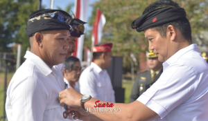 Pemkab Jembrana Gelar Apel HUT Provinsi Bali Ke-67 dan Pemberian Satya Lencana
