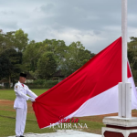 Upacara Detik-Detik Penurunan Bendera Pusaka di HUT Ke-80 RI