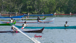 Puluhan Peserta Berpacu Ikuti Lomba Sampan Tradisional