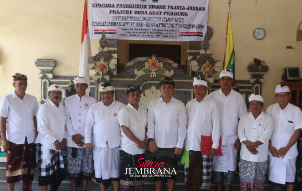 Pengukuhan Bendesa Adat Pergung, Wabup Ipat Tekankan Sinergi Adat dan Dinas