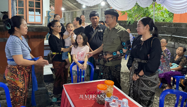 Bupati Jembrana Beri Santunan Keluarga Korban Bencana Banjir