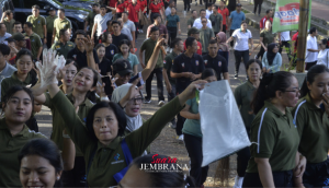 Jumat Bersih, Cara Unik ASN Jembrana Pupuk Rasa Semangat Gotong Royong