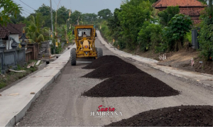 Bupati Kembang Tinjau Perbaikan Ruas Jalan Lelateng–Pengambengan