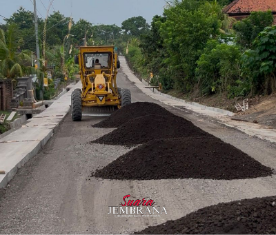 Bupati Kembang Tinjau Perbaikan Ruas Jalan Lelateng–Pengambengan