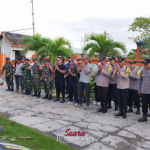 Kerahkan 100 Orang, Polsek Mendoyo Lakukan Kerja Bakti Paska Puting Beliung