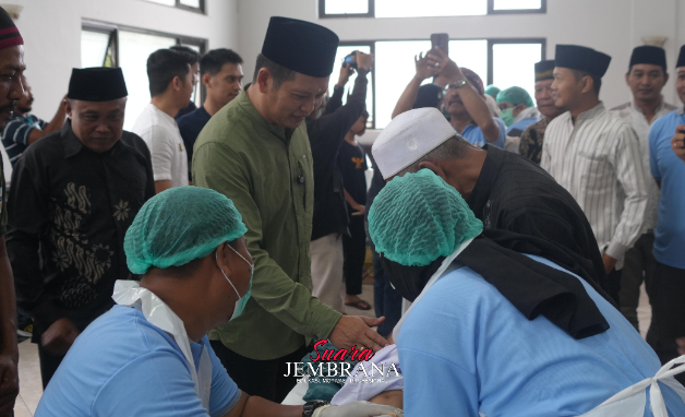 Pemkab Jembrana Gelar Khitanan Massal Gratis Bagi Warga Kurang Mampu
