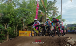 Ajang Balap Sepeda BMX Cross Ciptakan Pembalap Kampung Berprestasi