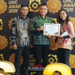 Cakupan Jaminan Kesehatan Capai 98,68%, Jembrana Sabet Penghargaan UHC 2026