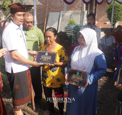 Miliki Warung yang Layak, Jadi Harapan Baru Bagi Dadong Luh Sandat di Usia Senja