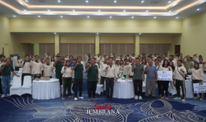 Atlet dan Pelatih Juara Porprov Bali 2025 Terima Bonus dari Pemkab Jembrana