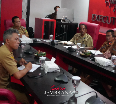 Kembang Hartawan Pastikan Dukungan Penuh Pembangunan RSU Adhyaksa di Pekutatan