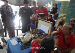 Ratusan Warga Jembrana Ikuti Pemeriksaan Mata dan Operasi Katarak Gratis
