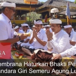 Pemkab Jembrana Haturkan Bhakti Penganyar di Pura Mandara Giri Semeru Agung Lumajang
